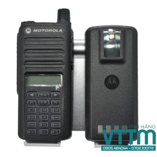 Motorola XiR C2660: Bộ đàm cầm tay kỹ thuật số chuyên nghiệp